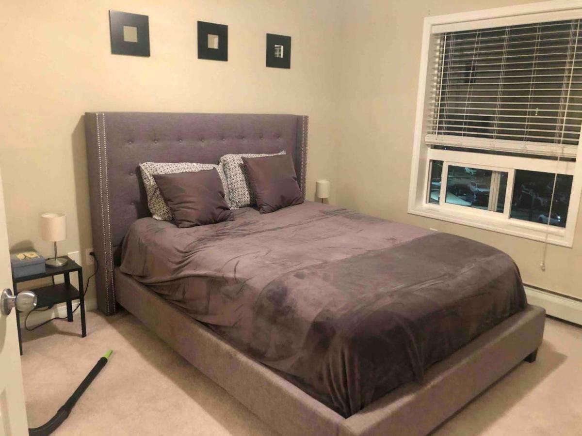 Top Floor, Spacious 5 Star In Windermere * Edmonton